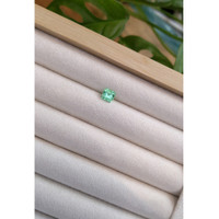 0.92 Ct. Emerald from Russia Life Style