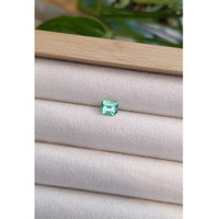 0.83 Ct. Emerald from Russia Life Style