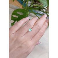 0.83 Ct. Emerald from Russia Life Style