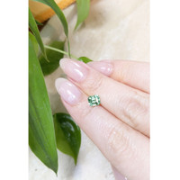 0.95 Ct. Emerald from Russia Life Style