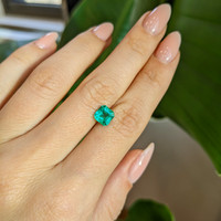 1.23 Ct. Emerald from Colombia Life Style