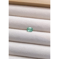0.69 Ct. Emerald from Russia Life Style