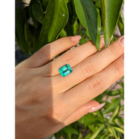 3.29 Ct. Emerald from Zambia Life Style