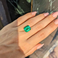 5.89 Ct. Emerald from Zambia Life Style
