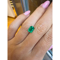 1.03 Ct. Emerald from Colombia Life Style