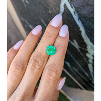 2.28 Ct. Emerald from Zambia Life Style