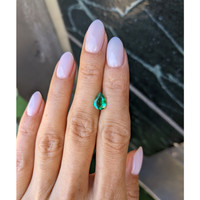 0.98 Ct. Emerald from Zambia Life Style