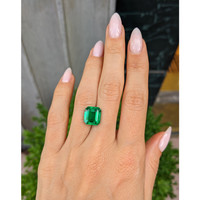 5.33 Ct. Emerald from Zambia Life Style