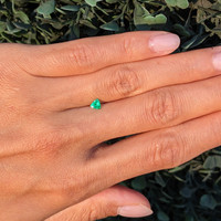 0.19 Ct. Emerald from Afghanistan Life Style