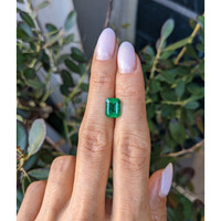 2.38 Ct. Emerald from Zambia Life Style