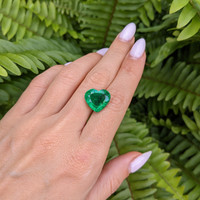 7.94 Ct. Emerald from Zambia Life Style