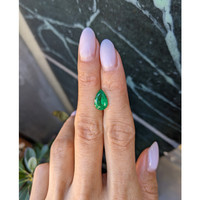 2.25 Ct. Emerald from Zambia Life Style