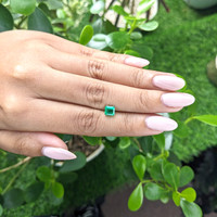 0.83 Ct. Emerald from Colombia Life Style