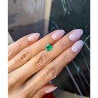 1.25 Ct. Emerald from Zambia Life Style