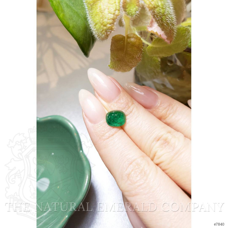2.88 Ct. Cabochon Emerald from Pakistan