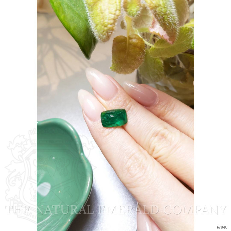 4.47 Ct. Cabochon Emerald from Pakistan