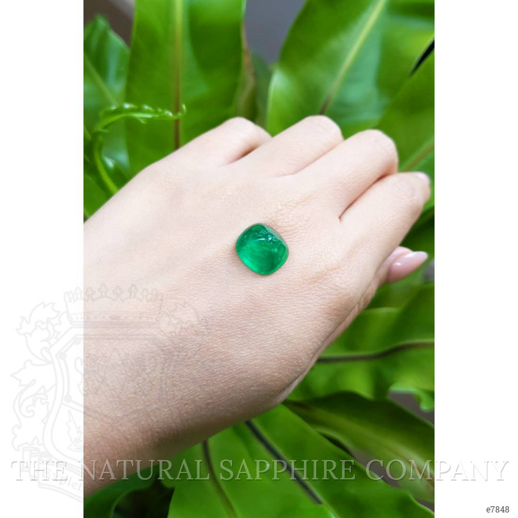 6.88 Ct. Cabochon Emerald from Pakistan