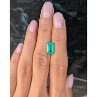 2.31 Ct. Emerald from Colombia Life Style