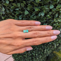 1.09 Ct. Emerald from Colombia Life Style