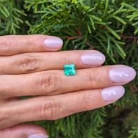 1.43 Ct. Emerald from Colombia Life Style