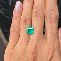 2.09 Ct. Emerald from Colombia Life Style
