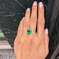 3.94 Ct. Emerald from Zambia Life Style