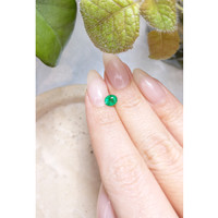 0.37 Ct. Emerald from Zambia Life Style