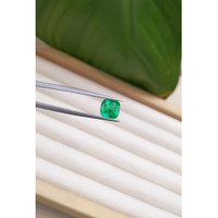 1.75 Ct. Emerald from Zambia Life Style