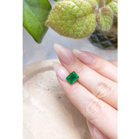 2.38 Ct. Emerald from Afghanistan Life Style