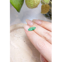 2.04 Ct. Emerald from Colombia Life Style