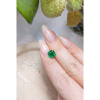 1.53 Ct. Emerald from Afghanistan Life Style