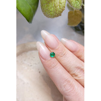 0.53 Ct. Emerald from Afghanistan Life Style