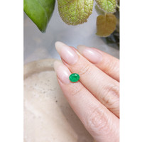 1.02 Ct. Emerald from Afghanistan Life Style