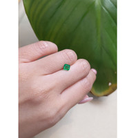 0.64 Ct. Emerald from Colombia Life Style