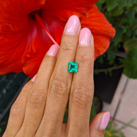 1.24 Ct. Emerald from Colombia Life Style
