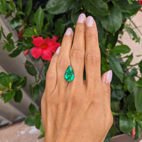 6.14 Ct. Emerald from Colombia Life Style