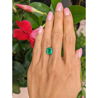 2.58 Ct. Emerald from Colombia Life Style