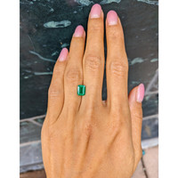 1.57 Ct. Emerald from Colombia Life Style