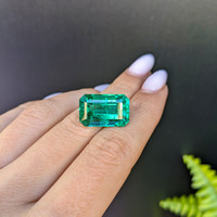 14.07 Ct. Emerald from Zambia Life Style