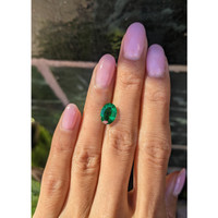 2.27 Ct. Emerald from Zambia Life Style