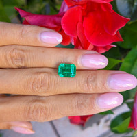 3.22 Ct. Emerald from Zambia Life Style