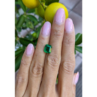 2.31 Ct. Emerald from Zambia Life Style