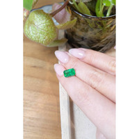 2.38 Ct. Emerald from Zambia Life Style