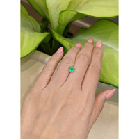 0.92 Ct. Emerald from Afghanistan Life Style