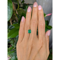1.48 Ct. Emerald from Colombia Life Style