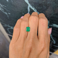 1.48 Ct. Emerald from Colombia Life Style