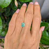 1.04 Ct. Emerald from Colombia Life Style
