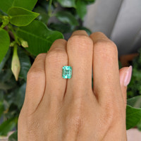 1.38 Ct. Emerald from Colombia Life Style