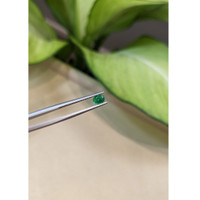 0.47 Ct. Cabochon Emerald from Zambia Life Style