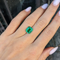 2.67 Ct. Emerald from Zambia Life Style
